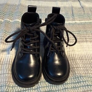 Like New Zara Toddler Heart Boots